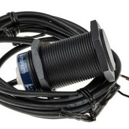 XS4P30PA370 Telemecanique Sensors