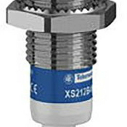 XS212B4PBL2 Telemecanique Sensors