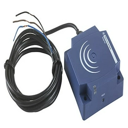 XS8D1A1PBL10 Telemecanique Sensors