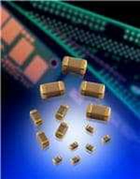 AU035C104KAG2A AVX