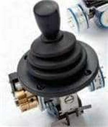 4R182S1E5500 APEM