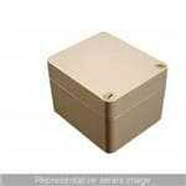 R132-122-000 Hammond Manufacturing