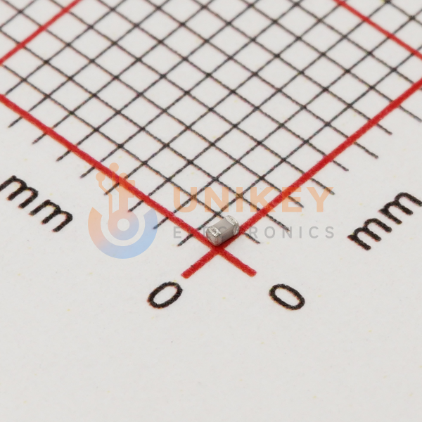 YAGEO CC0402JRNPO8BN330 image