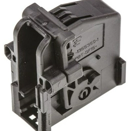 TE Connectivity 1-1355350-1 image