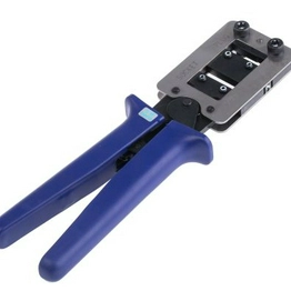 TE Connectivity 1729940-1 image