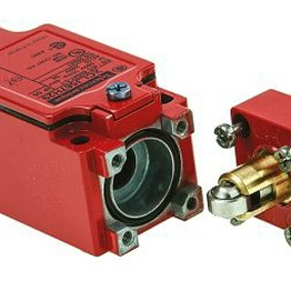 XCLJ567H29 Telemecanique Sensors