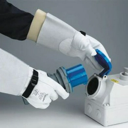 REPRO/08NB Polyco Healthline