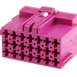 TE Connectivity 1-967625-3 image